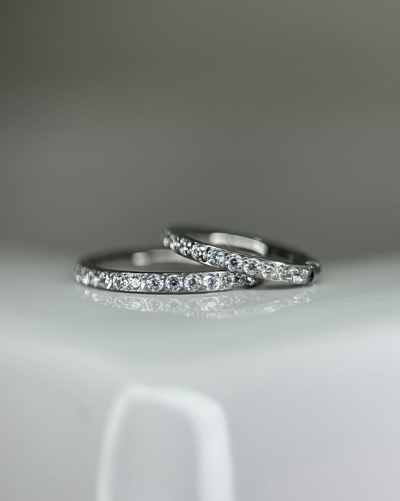 Argola Cravejada 6mm